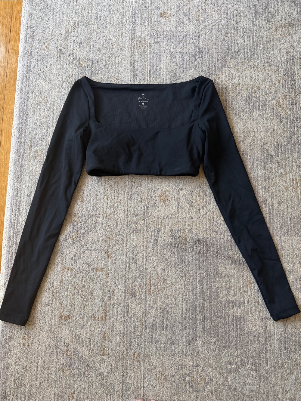 CSB x Isabelle Mathers Women's Black Long-Sleeve Crop Top Sports Bra